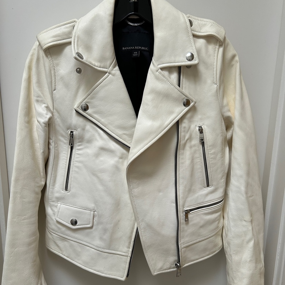 Banana Republic authentic white leather jacket size xs